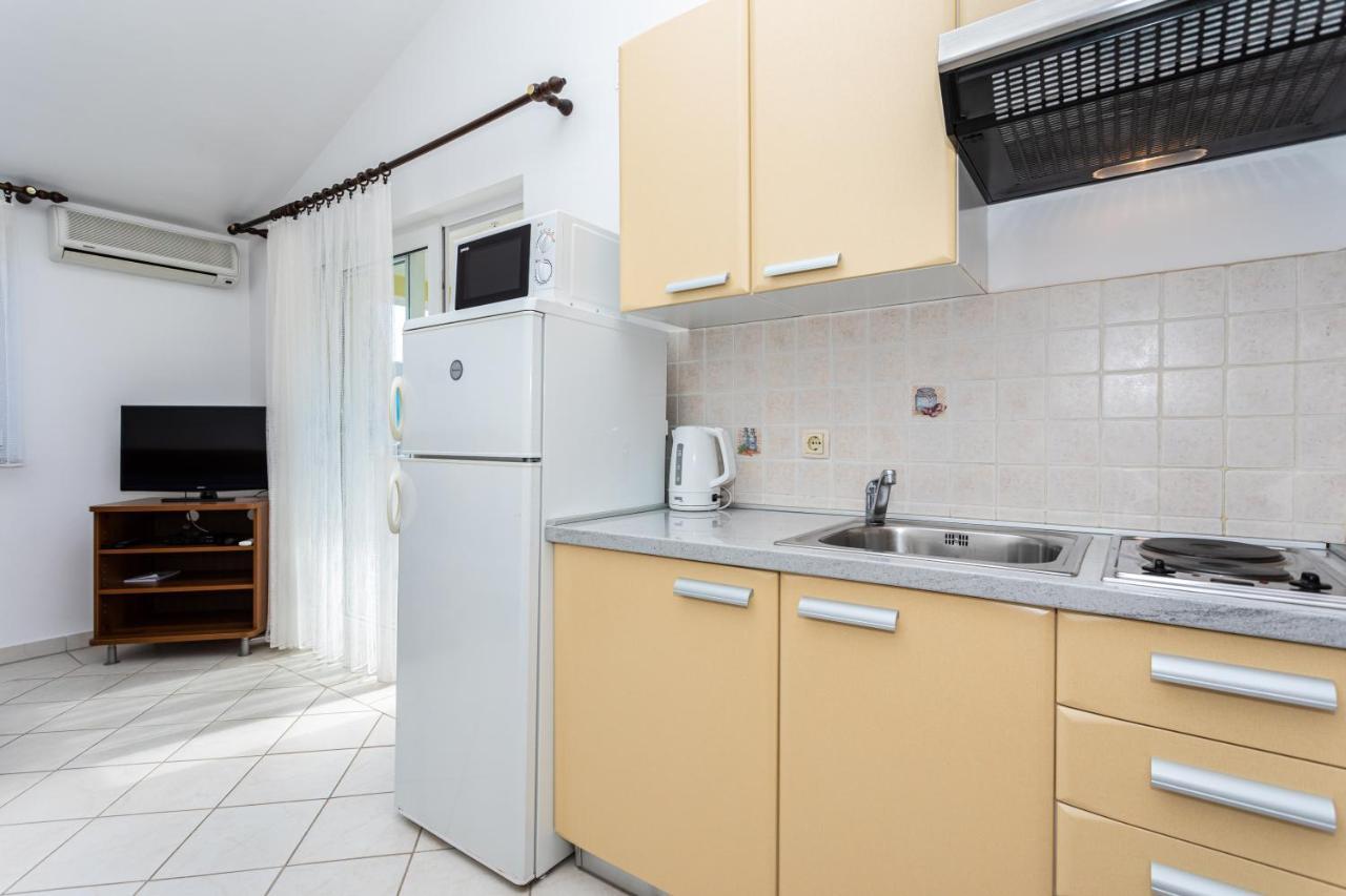 Apartments Crnekovic II Popa Dorcica Baska  Exterior photo